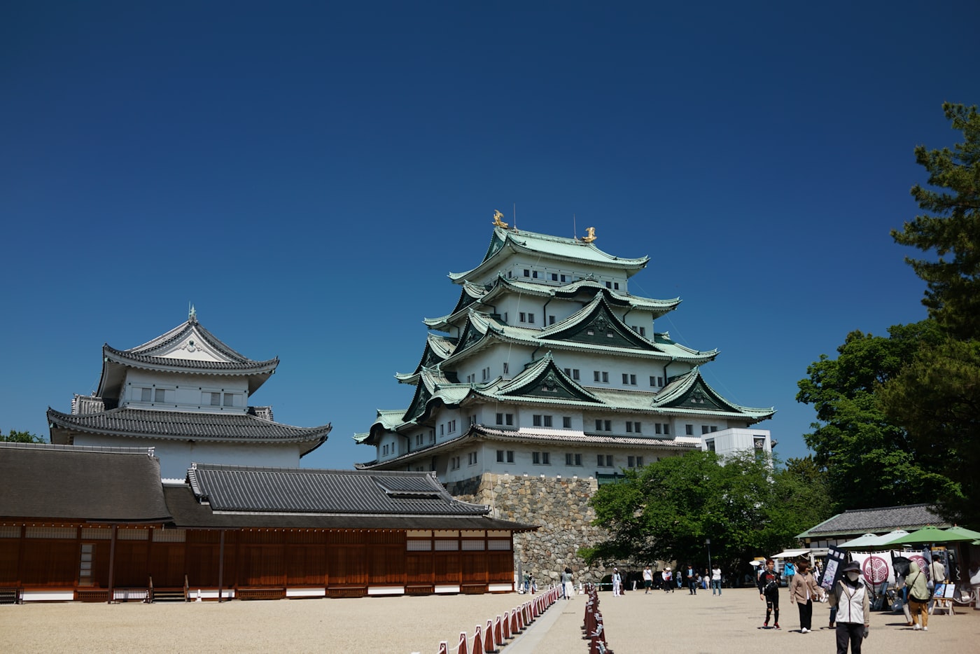 Nagoya Castle beneath a clear blue sky